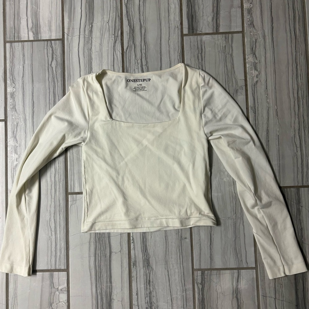 Size L/XL Crop Top Long Sleeve
